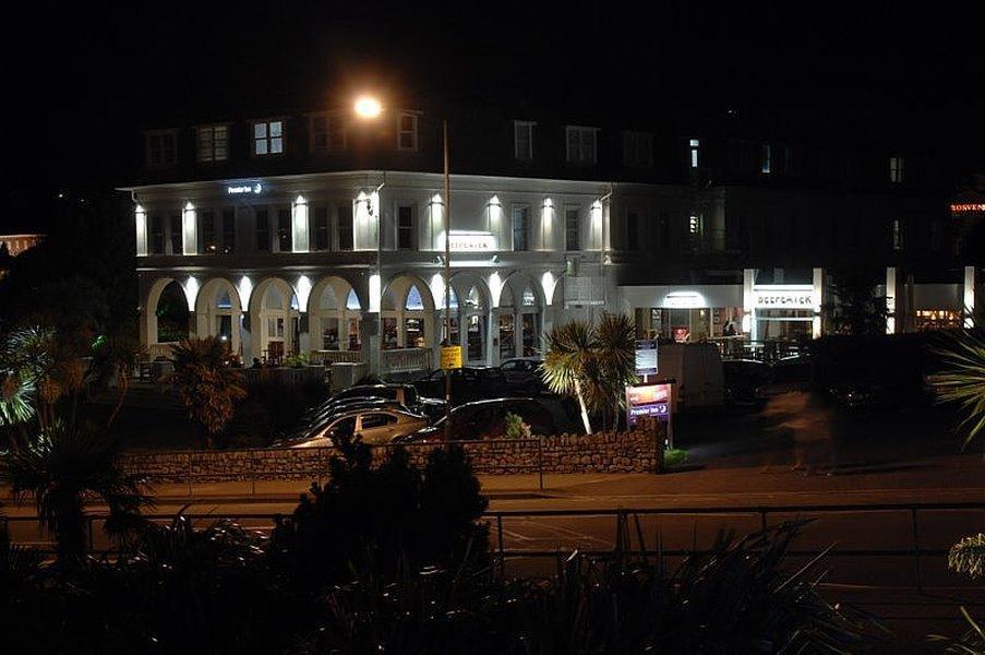 Premier Inn Premier Inn Torquay Seafront Exterior foto